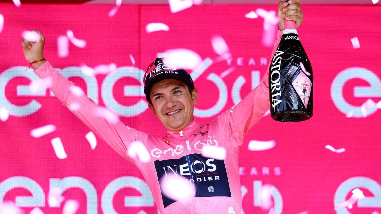 El ecuatoriano logra el liderato del giro de Italia tras la etapa 14 y repite como lo había logrado en 2019.