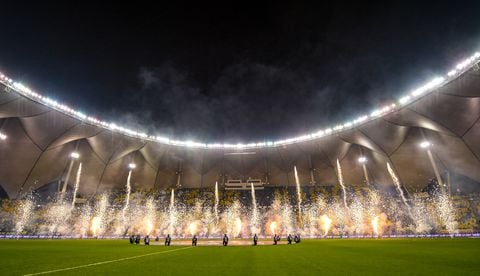 RIYADH, SAUDI ARABIA - JANUARY 26: A general view of the stadium, fans display and fireworks during the Saudi Super Cup semi-final match between Al Ittihad and Al Nassr at King Fahd International Stadium on January 26, 2023 in Riyadh, Saudi Arabia. (Photo by Khalid Alhaj/MB Media/Getty Images)