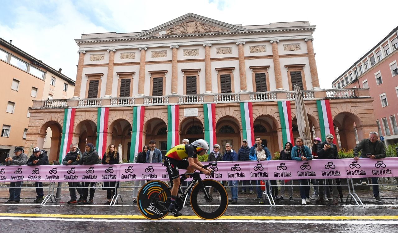 Remco Evenepoel ganó en la etapa 9 del Giro de Italia 2023.