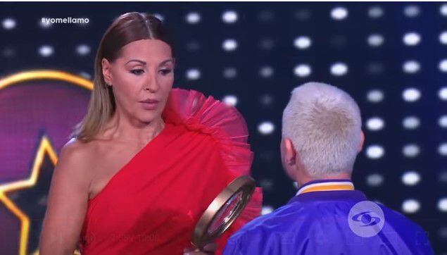 Son muy burdos”: así respondió Amparo Grisales a los elogios de Escola por su vestido - Semana
