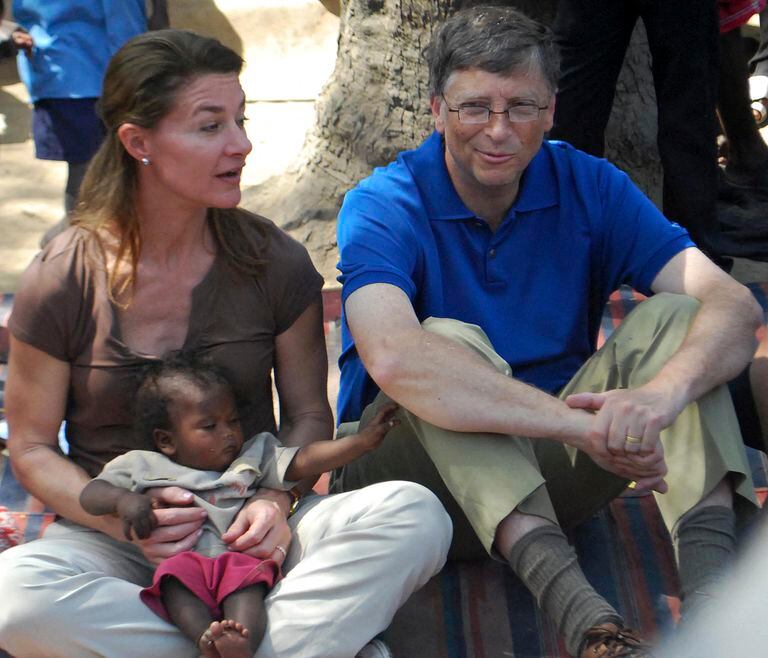 En 2011 visitaron India en el marco de su labor filantrópica.