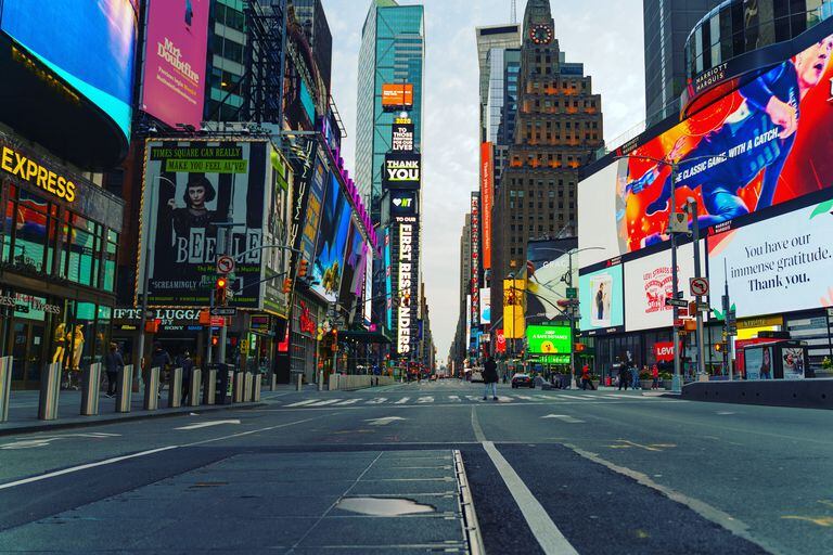 Una vista de Times Square vacía en medio de la pandemia del coronavirus (covid-19)