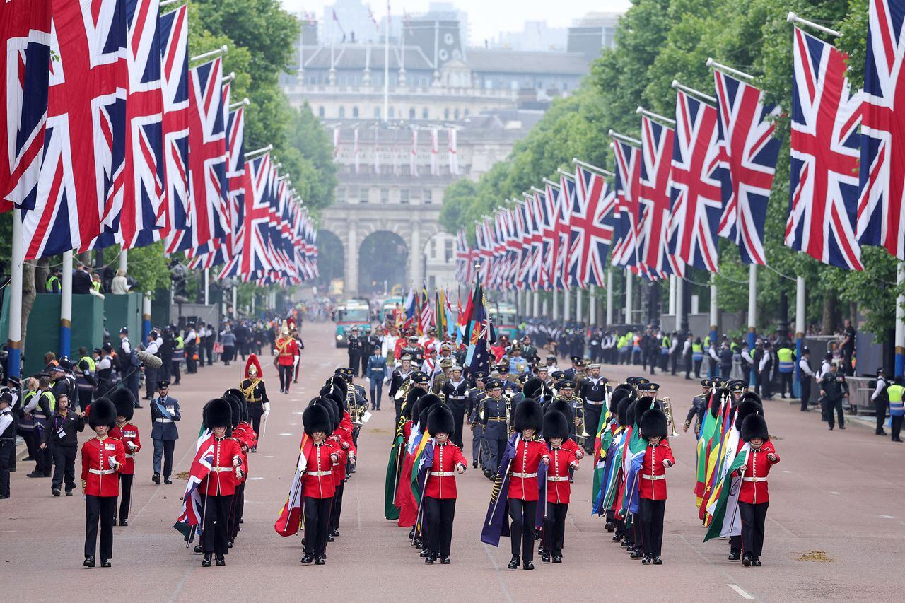 En imágenes : Desfiles y fiestas en el último día de las celebraciones del Jubileo de la Reina