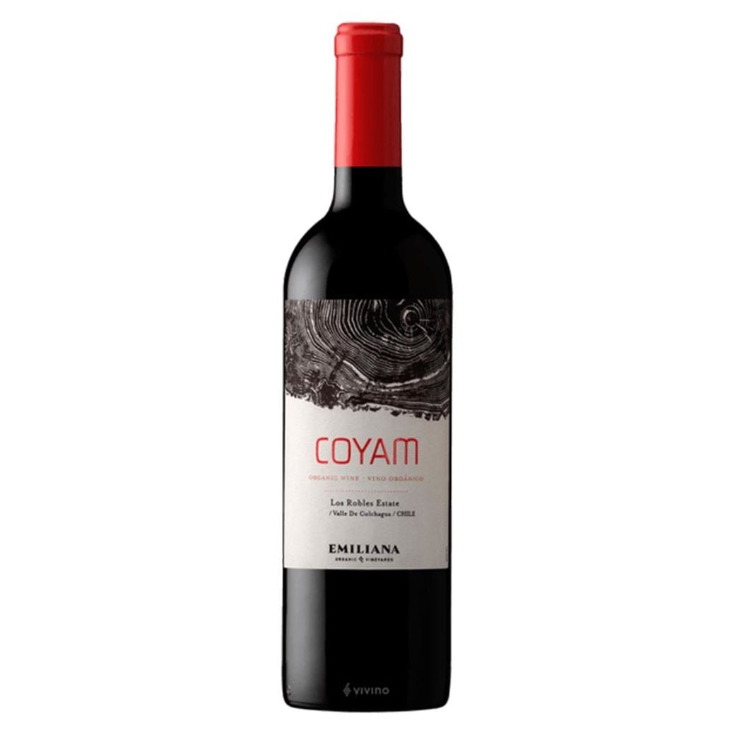 En una excelente relación calidad/precio encontramos el Coyam, blend de Emiliana Vineyards.