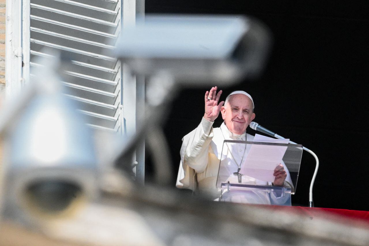 El papa Francisco pidió "la retirada lo antes posible" de inversiones que amenazan con empañar la reputación" de la Iglesia.