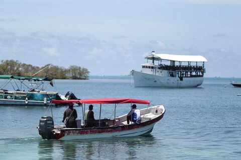 Las autoridades de Colombia realizan controles en diferentes puntos de la isla para evitar que embarcaciones con migrantes, crucen las fronteras marítimas y salgan del país de forma irregular.
