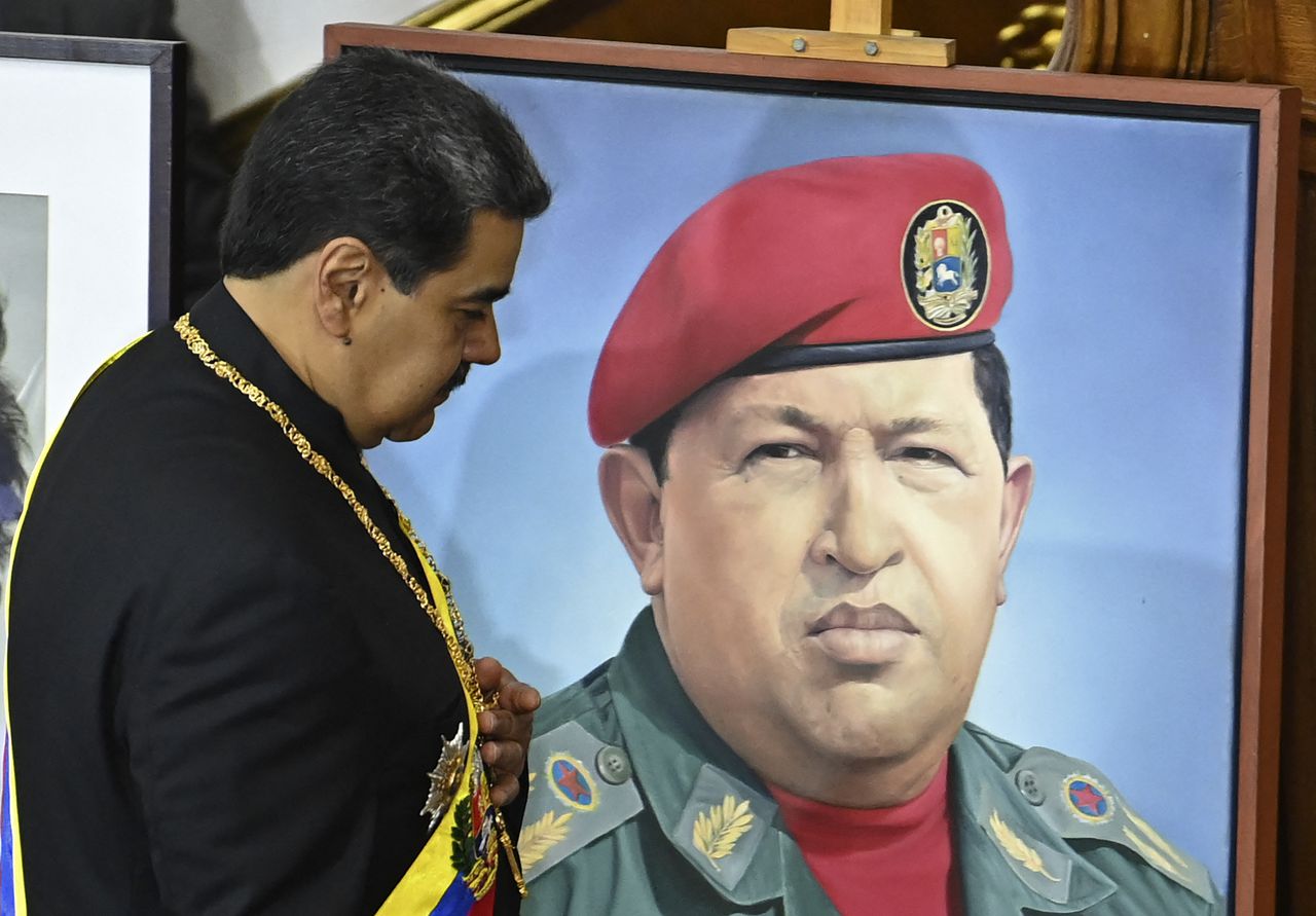 Nicolás Maduro le rindió un homenaje al expresidente fallecido Hugo Chávez. Foto: AFP.