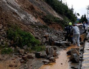 Las lluvias volvieron a generar estragos este lunes en Medellín.