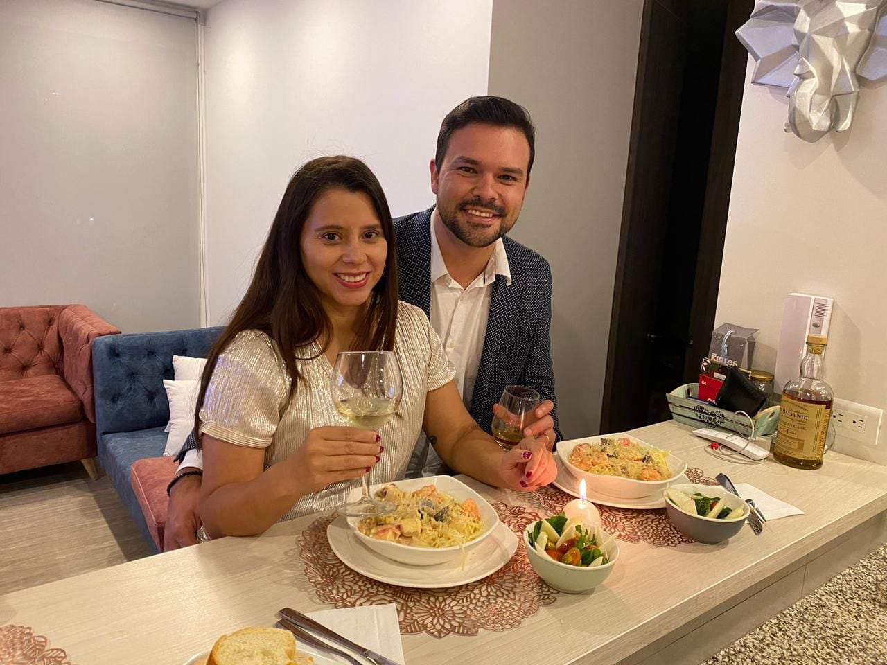 Paola Casas y Juan Manuel Mejía, la primera pareja en realizar un matrimonio 100% virtual en Colombia