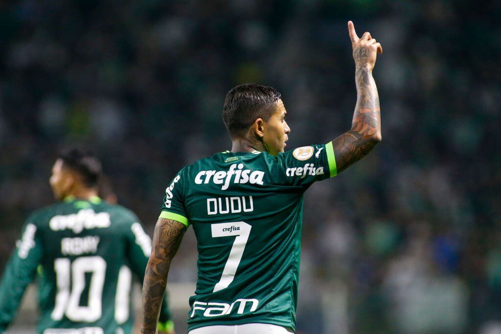 Dudu marcó para el Palmeiras, frente a Flamengo.