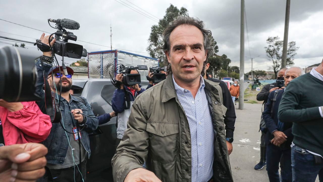 Federico Gutierrez rueda de prensa en la cárcel la Picota
