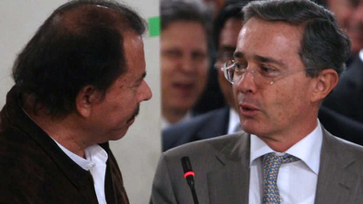 El día que Uribe le dijo a Ortega que cumpliría el fallo de La Haya