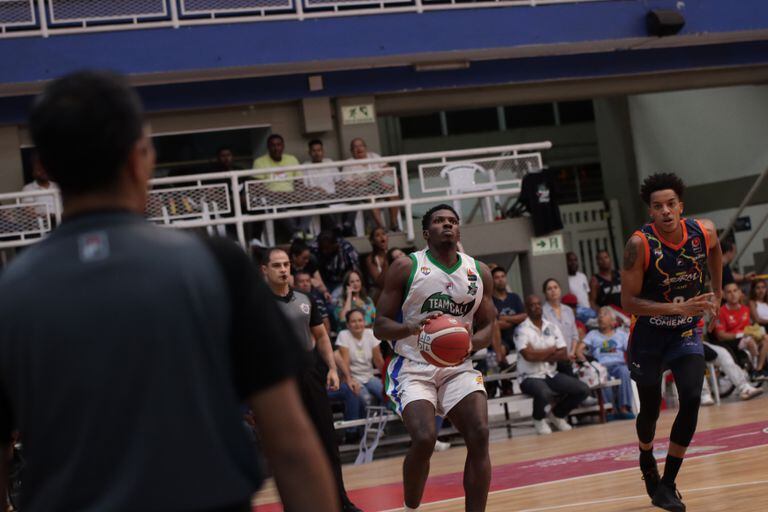 Team Cali enfrentó a Caribbean por la fase regular de la Liga Profesional de Baloncesto.