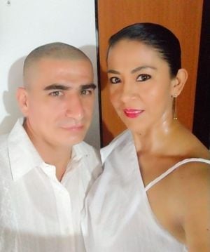 Sargento Primero del Ejército en retiro Mauricio Javier Romero con su esposa Giovanna Arelis Romero