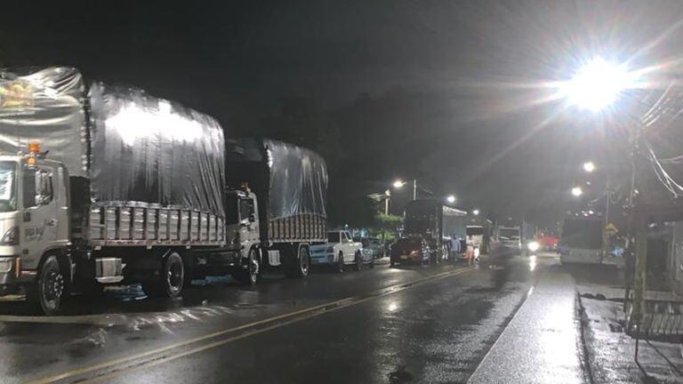 Paro Nacional: Cientos de carros están atrapados en la variante que comunica Palmira con Popayán y Pasto