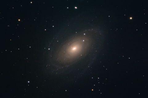 Recomendaciones para ver la Galaxia Bode Messier 81