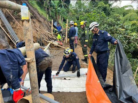 Deslizamiento de tierra en Pereira, Risaralda, dejó un obrero muerto.