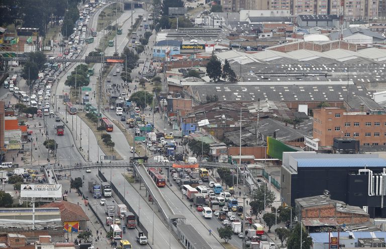 Plan éxodo de Semana Santa  tránsito y transporte Policía Nacional de carreteras
Autopista Sur de Bogotá
Bogotá abril 13 del 2022
Foto Guillermo Torres Reina / Semana