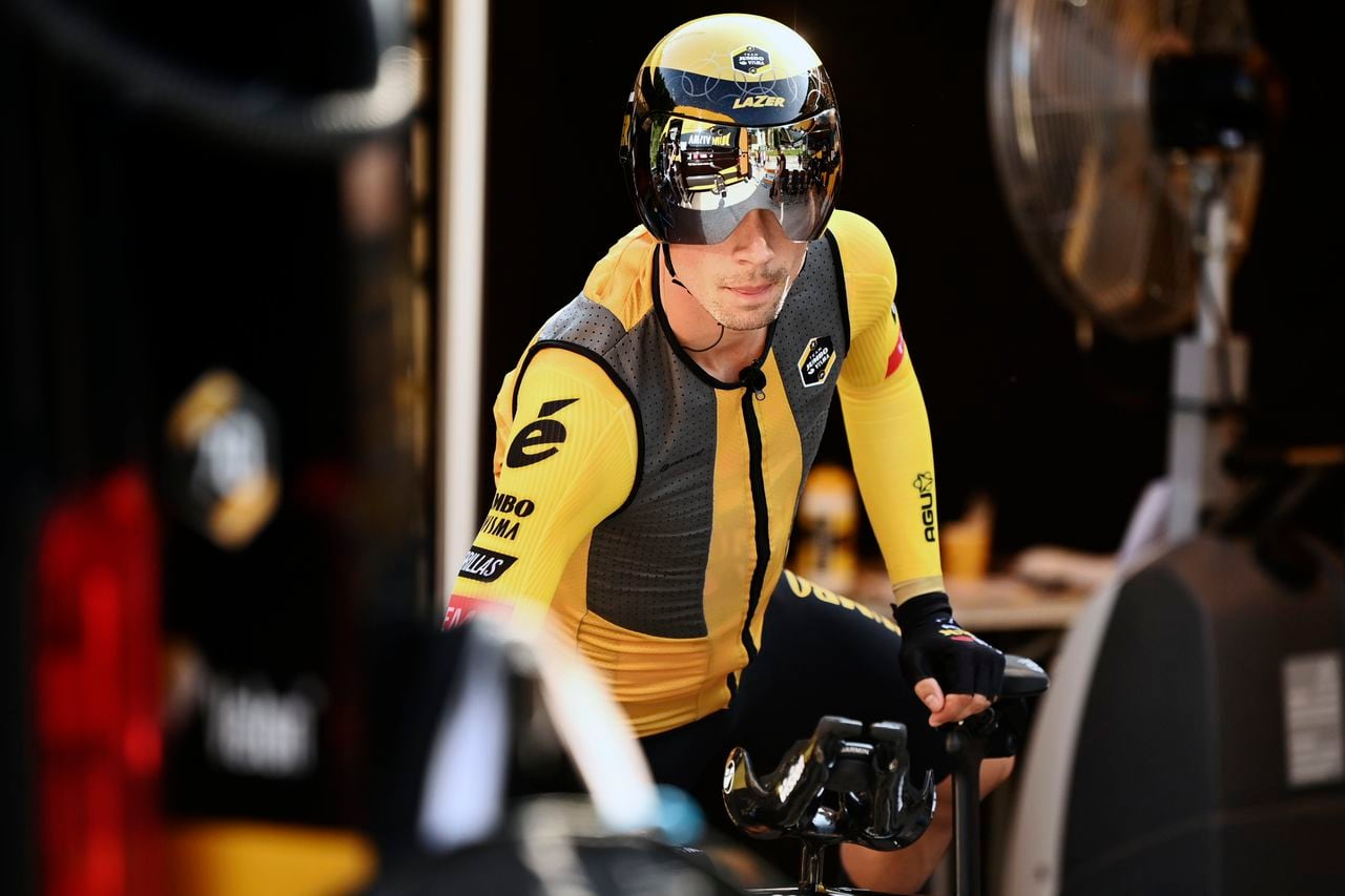 Slovenia's Primoz Roglic is seen at the start of the 20th stage of the Giro d'Italia cycling race, an individual mountain time trial from Tarvisio to Monte Lussari, Italy, Saturday, May 27, 2023.  (Massimo Paolone/LaPresse via AP)