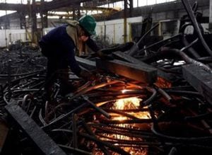 La producción de acero de China, el mayor productor y consumidor mundial de acero, creció un 9,3%, a 626,7 millones de toneladas en el 2010. 