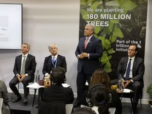 Presidente Iván Duque logró acuerdo con el BID por 500 millones de dólares para programa de crédito ambiental en la Cumbre sobre Cambio Climático COP26 en Glasgow..
