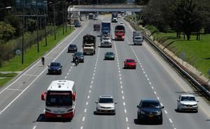 ampliación de la Autopista Norte de Bogotá, a cinco carriles, entre la Calle 245 y el Peaje Andes y, a cuatro carriles, entre el Peaje Andes y La Caro Chia obra que hace parte del  proyecto de 4G Accesos Norte
Agosto 24 del 2020
Foto Guillermo Torres Reina / Semana