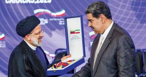 El presidente iraní, Ebrahim Raisi, firmó acuerdos y convenios económicos y energéticos con su homólogo, Nicolás Maduro.