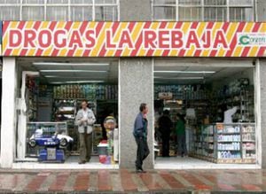 Extinción de dominio para locales comerciales de Drogas La Rebaja.