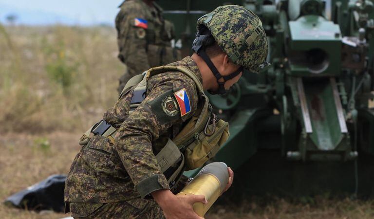The Philippine army conducts military exercises with the United States