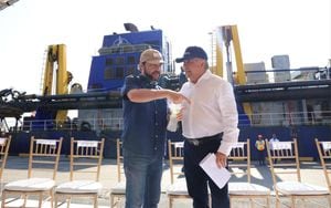 Alcalde de Barranquilla y Ministro de Transporte anunciaron la construción de una draga propia de la nación que, trabaje de manera permanente en el río Magdalena