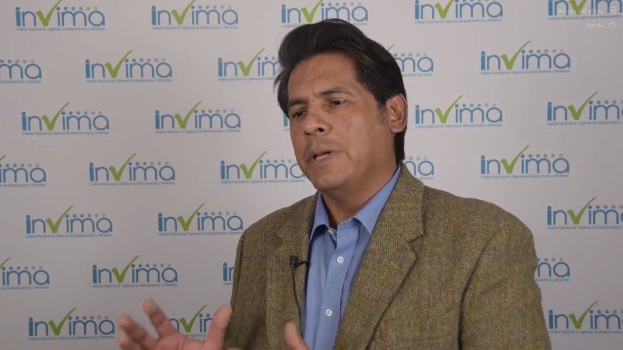 Director de Alimentos y Bebidas del Invima, Carlos Robles.