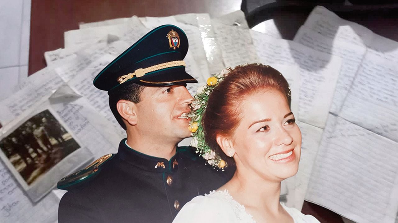 El coronel Julián Guevara y Edna Rubio se casaron cinco meses antes de que las Farc tomaran Mitú, donde el oficial fue secuestrado.