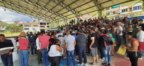 Nuevo desplazamiento en Samaniego, Nariño, por cuenta de enfrentamientos entre estructuras criminales.