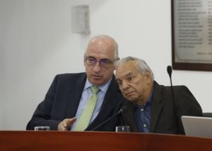 Leonardo Villar Gerente Banco de la República y Ricardo Bonilla Ministro de Hacienda