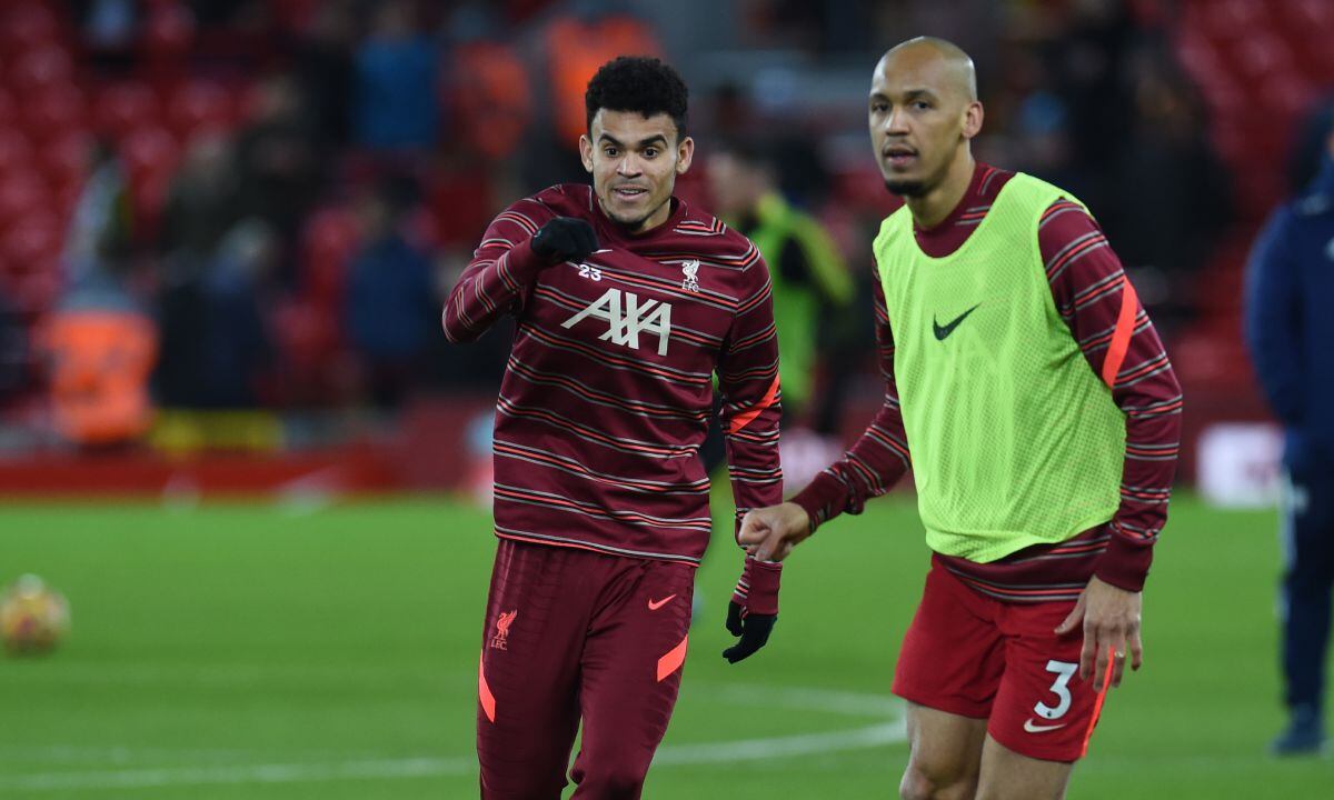 LIVERPOOL, ENGLAND - FEBRUARY 23: ( THE SUN OUT,THE SUN ON SUNDAY OUT ) Luis Diaz of Liverpool with Fabinho of Liverpool before the Premier League match between Liverpool and Leeds United at Anfield on February 23, 2022 in Liverpool, England. (Photo by Getty Images/John Powell/Liverpool FC)