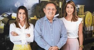 De izquierda a derecha; Juliana Gómez Villegas, gerente administrativa; Lombardo Paredes, CEO de la compañía y Lina Mercedes Rojas Sierra, vicepresidenta de Recursos Humanos.