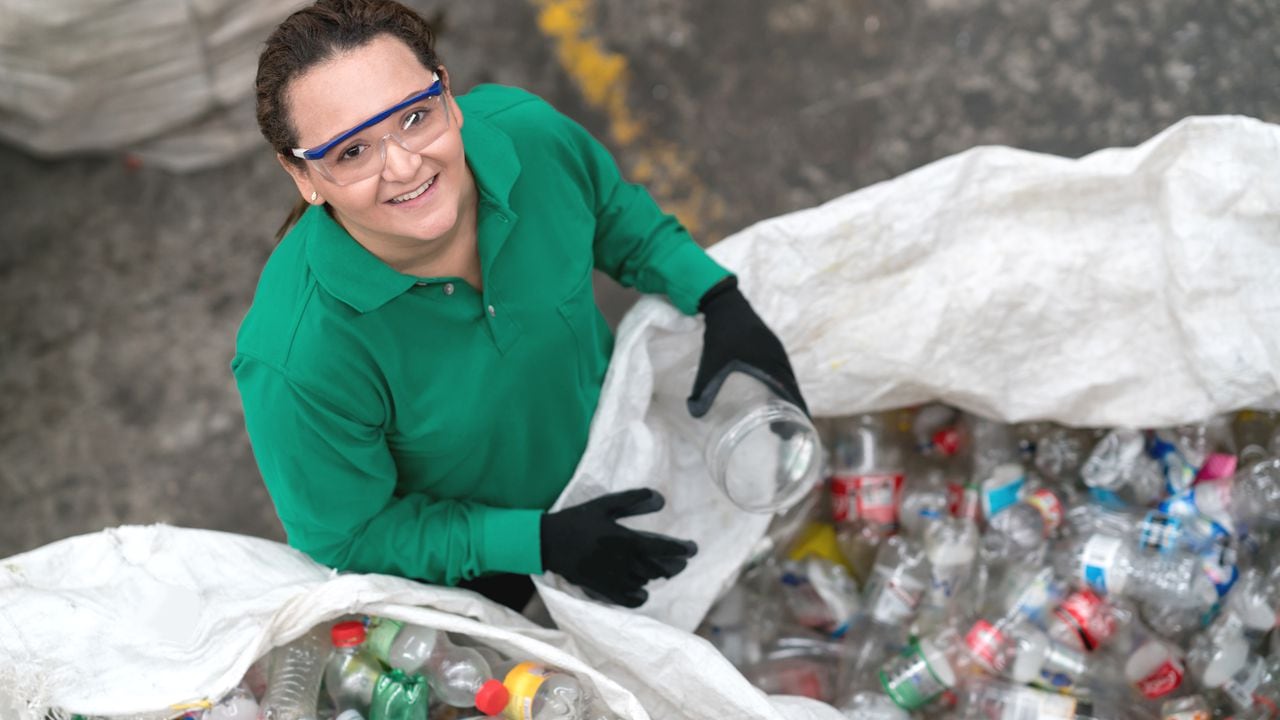 Go Plastic busca dinamizar el mercado del reciclaje en el Colombia.