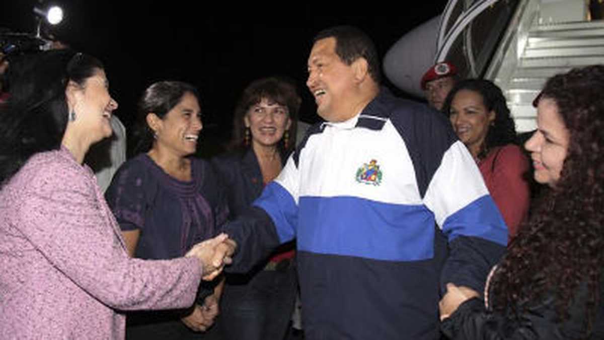 El presidente venezolano Hugo Chávez, a su regreso a Caracas tras continuar con su tratamiento contra el cáncer en La Habana, Cuba.