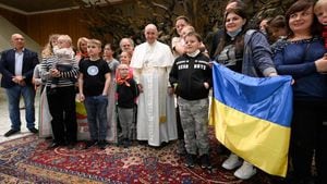 El Santo Padre compartió con mujeres ucranianas refugiadas en Italia.