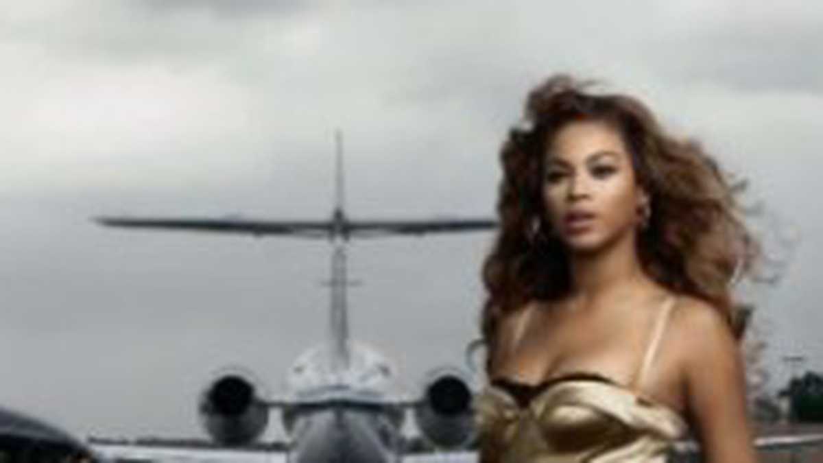 La cantante estadounidense Beyoncé Knowles es la artistacon  menos de 30 años mejor pagada del mundo.