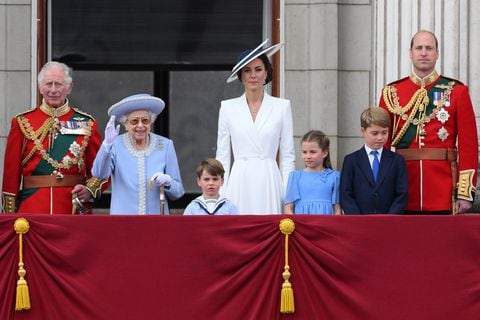 Reina Isabel ll en Londres celebra sus 70 años de reinado