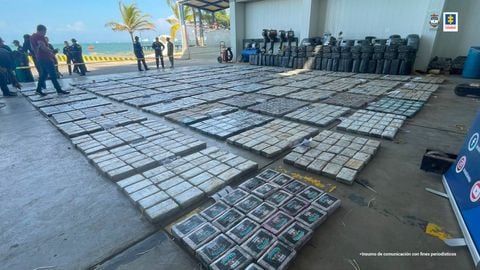 Contundente golpe contra el narcotráfico: embarcaciones con más de cinco toneladas de coca fueron descubiertas; así fue el operativo