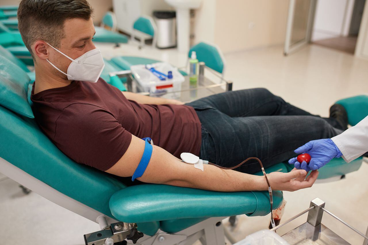 La donación de sangre tiene grandes beneficios para el cuerpo de quien aporta a esta causa.