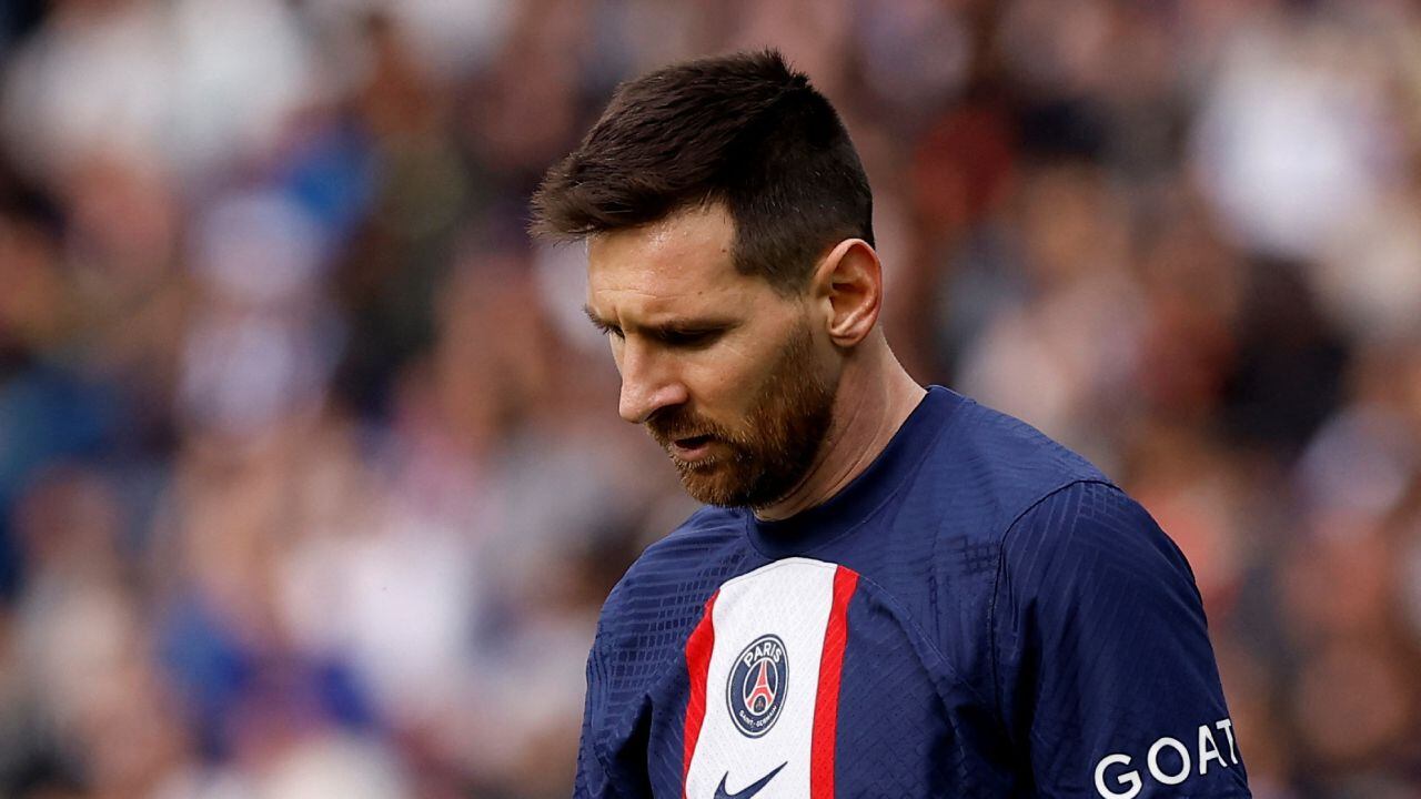 FILE PHOTO: Soccer Football - Ligue 1 - Paris St Germain v Lorient - Parc des Princes, Paris, France - April 30, 2023 Paris St Germain's Lionel Messi reacts REUTERS/Christian Hartmann/File Photo