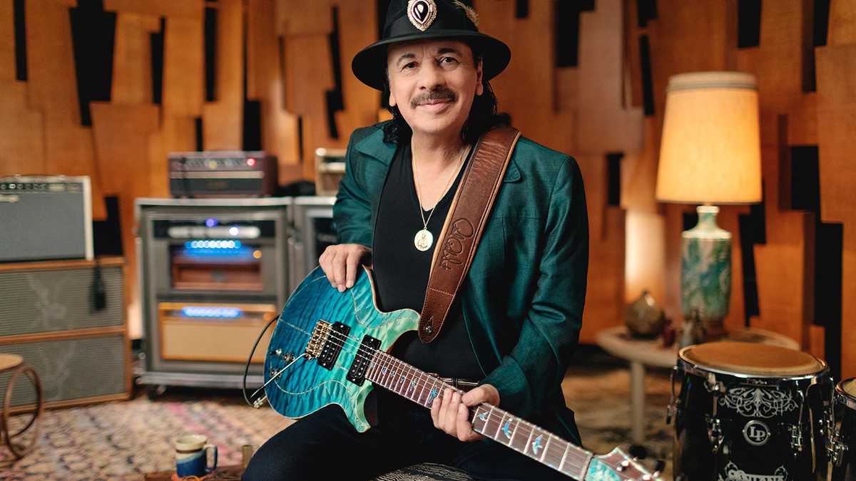 El guitarrista Carlos Santana tiene preocupados a sus seguidores luego de desplomarse en pleno concierto.