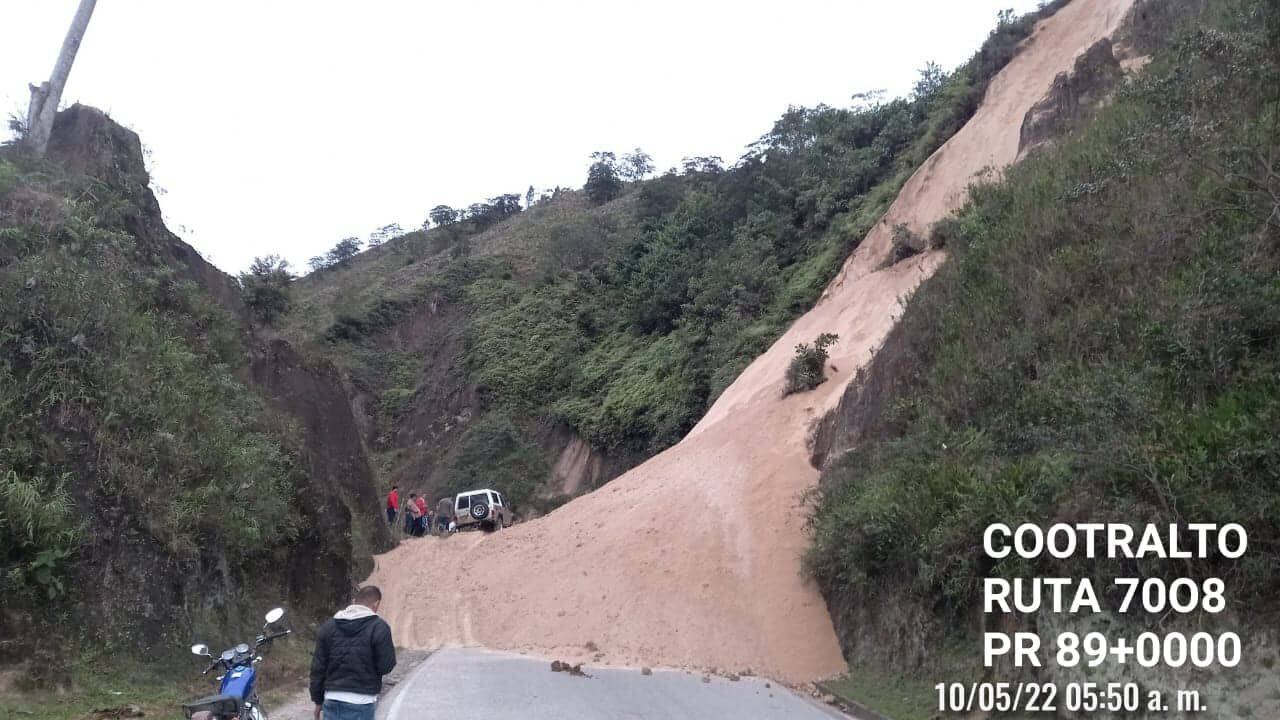 Cierre de vías por deslizamiento de tierra en la zona del Catatumbo