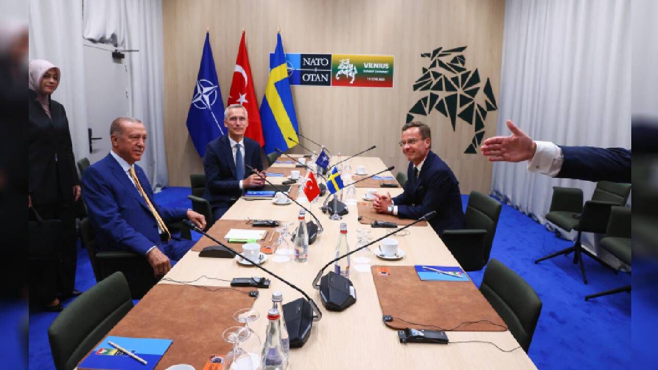 Los líderes turco y sueco discuten la candidatura de membresía antes de la cumbre de la OTAN.