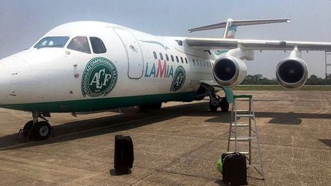 LA UNION, COLOMBIA - NOVEMBER 29:  In this handout picture by Defensa Civil Antioquia the Lamia plane wich transported Brazilian football team Chapecoense is seen prior a flight on November 29, 2016 in La Union, Colombia. On the crash 76 people were killed and 6 survived. (Photo by Defensa Civil Antioquia/LatinContent via Getty Images)