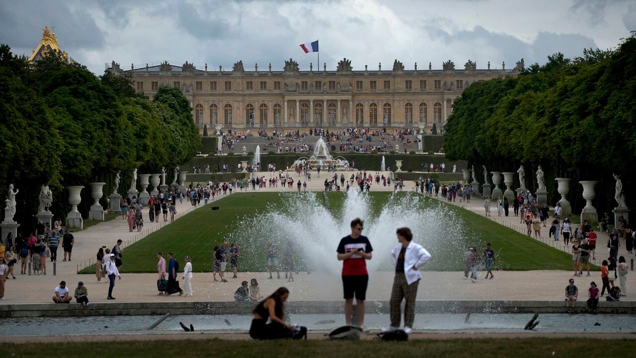 Palacio de Versalles, uno de los lugres evacuados por amenaza de bomba este 14 de octubre en París.