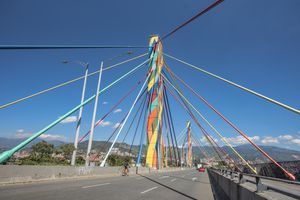 Puente Vehicular de la cuarta en Medellin